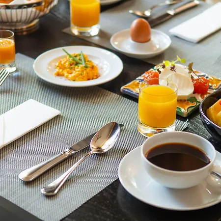 Sana Silver Coast מלון 4*